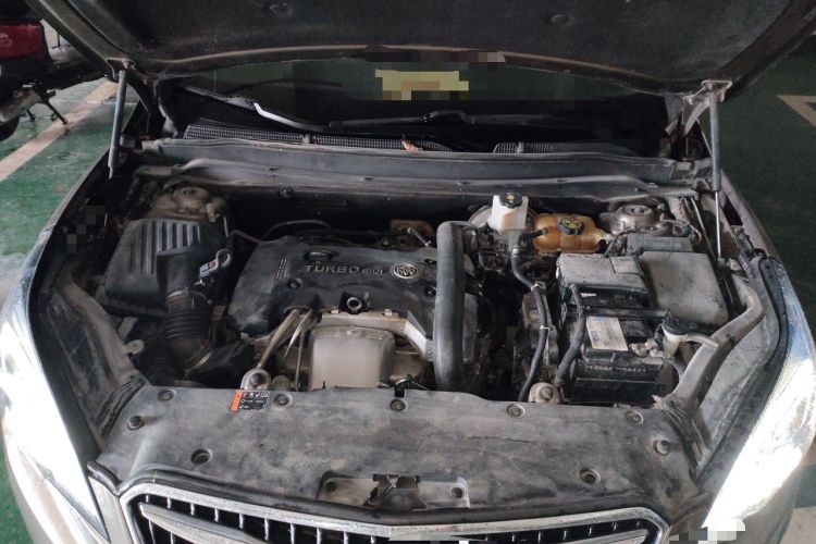Used Buick Envision 2018 28T Four-Wheel Drive Elite Version Engine Bay