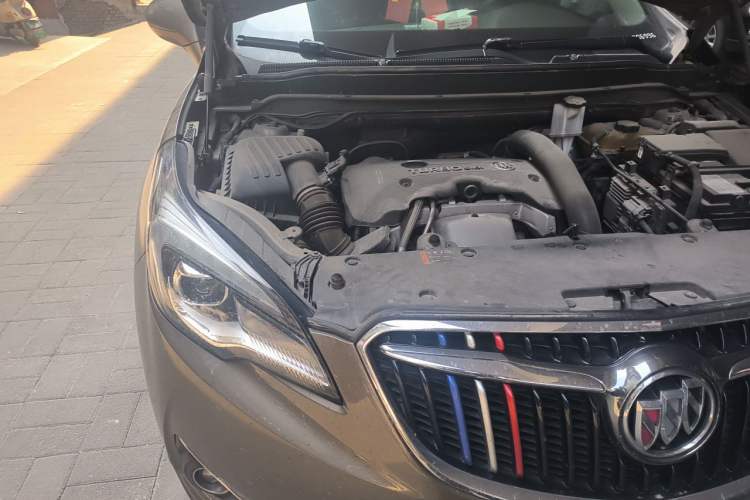 Used Buick Envision 2018 28T Four-Wheel Drive Elite Version Engine Bay Right