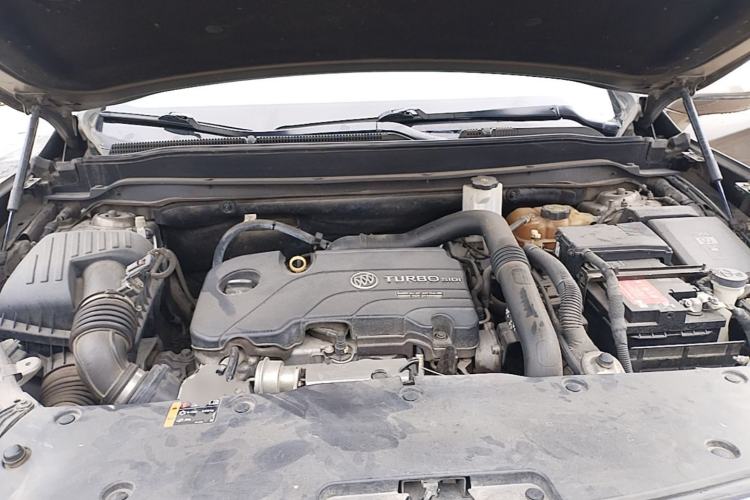 Used Buick Envision 2018 20T Two-Wheel-Drive Elite Model Engine Bay