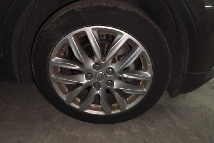 Used Buick Envision 2018 28T Four-Wheel Drive Luxury Model Exterior 7