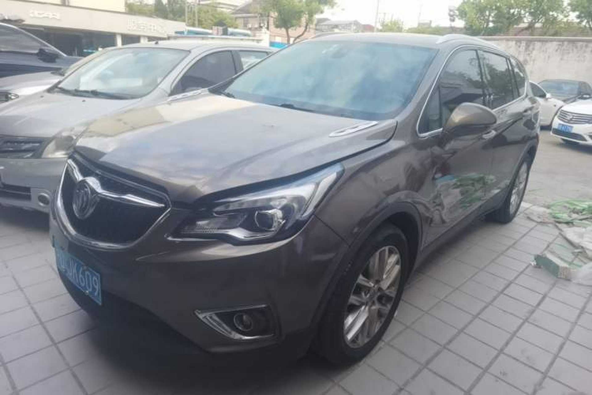Used Buick Envision 2018 28T Four-Wheel Drive Luxury Model Front Left 45 Deg