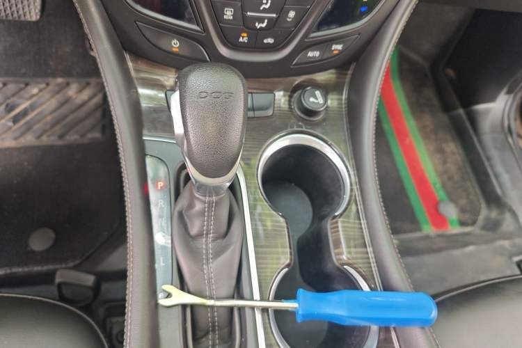 Used Buick Envision 2018 20T Two-Wheel-Drive Leading Model Gear Lever
