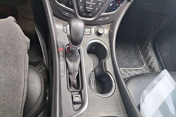 Used Buick Envision 2018 20T Two-Wheel-Drive Elite Model Gear Lever
