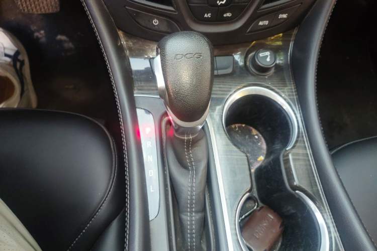 Used Buick Envision 2018 20T Two-Wheel-Drive Elite Model Gear Lever