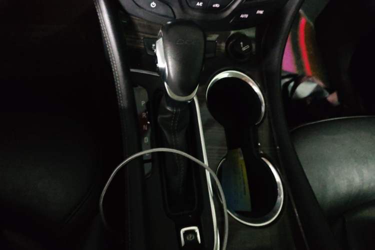 Used Buick Envision 2018 20T Two-Wheel-Drive Elite Model Gear Lever