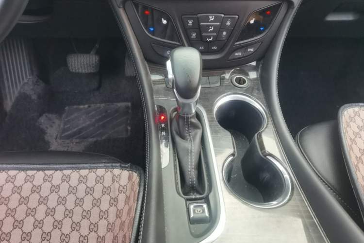 Used Buick Envision 2018 20T Two-Wheel-Drive Elite Model Gear Lever