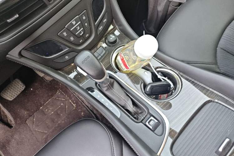 Used Buick Envision 2018 20T Two-Wheel-Drive Leading Model Gear Lever