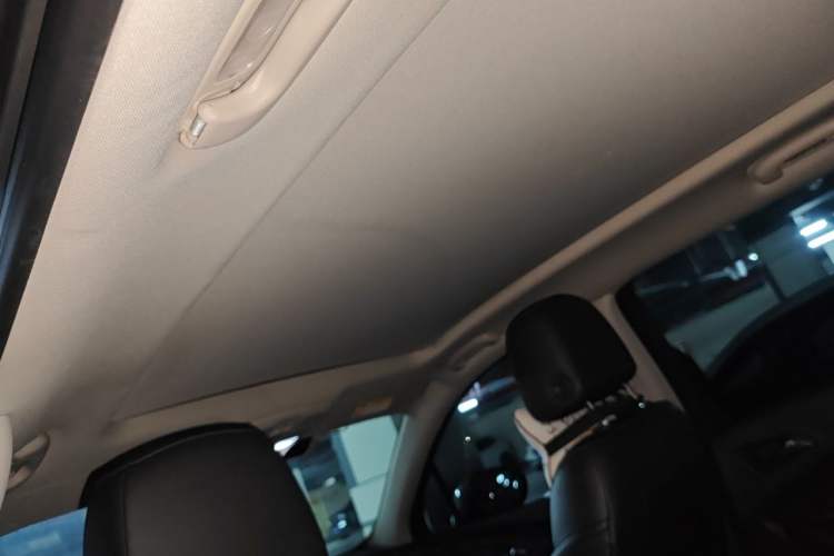 Used Buick Envision 2018 20T Two-Wheel-Drive Leading Model Headliner