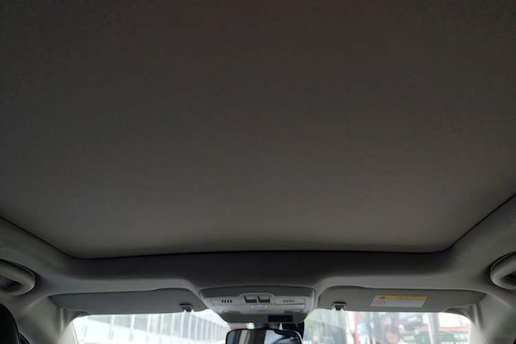 Used Buick Envision 2018 20T Two-Wheel-Drive Elite Model Headliner