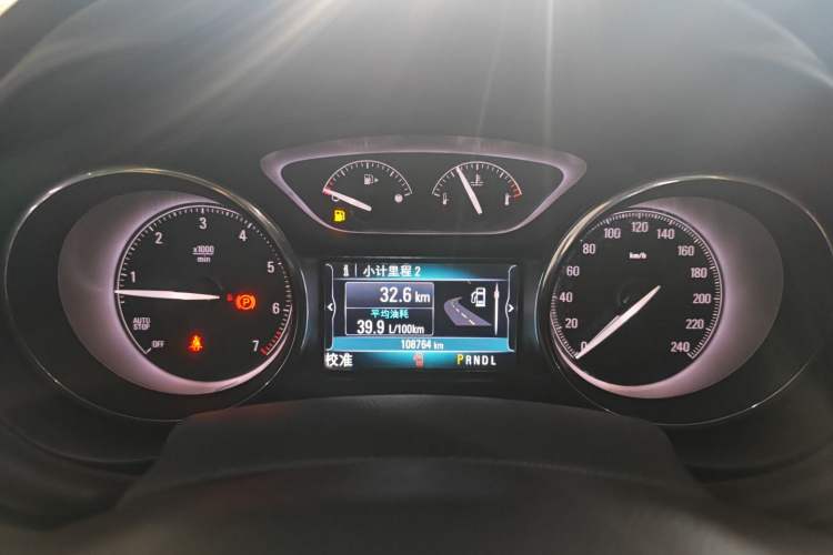 Used Buick Envision 2018 28T Four-Wheel Drive Elite Version Instrument Cluster