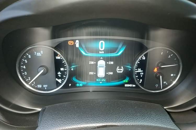 Used Buick Envision 2018 28T Four-Wheel Drive Luxury Model Instrument Cluster