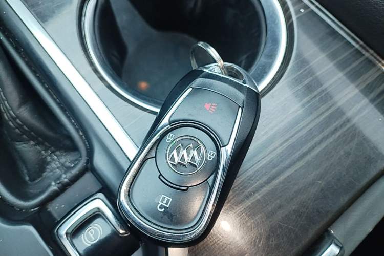 Used Buick Envision 2018 20T Two-Wheel-Drive Elite Model Interior 1