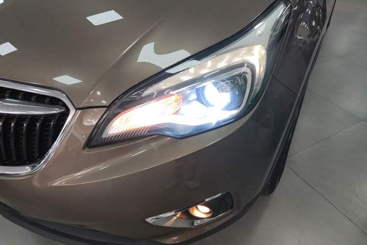 Used Buick Envision 2018 20T Two-Wheel-Drive Elite Model Left Front Headlight