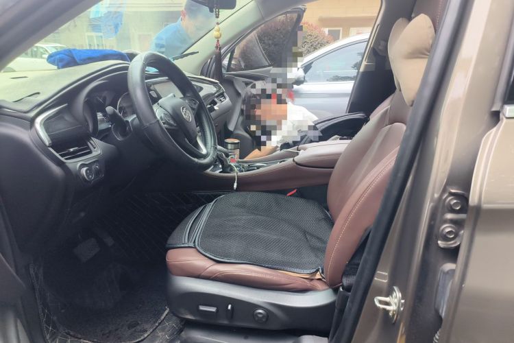 Used Buick Envision 2018 20T Two-Wheel Drive Luxury Model Left Front Seat