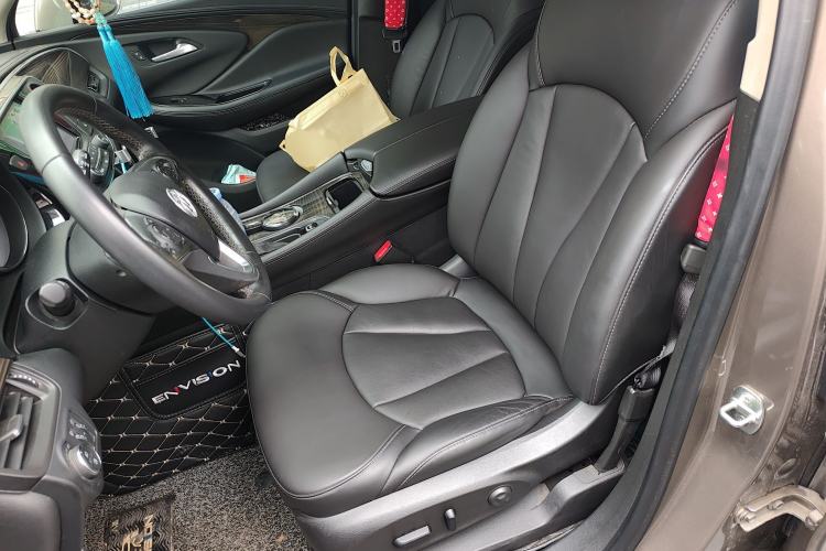 Used Buick Envision 2018 20T Two-Wheel-Drive Elite Model Left Front Seat