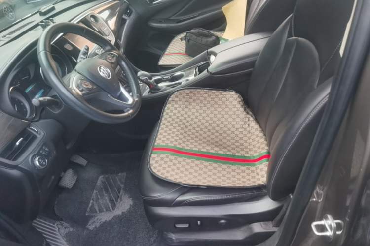 Used Buick Envision 2018 20T Two-Wheel-Drive Elite Model Left Front Seat