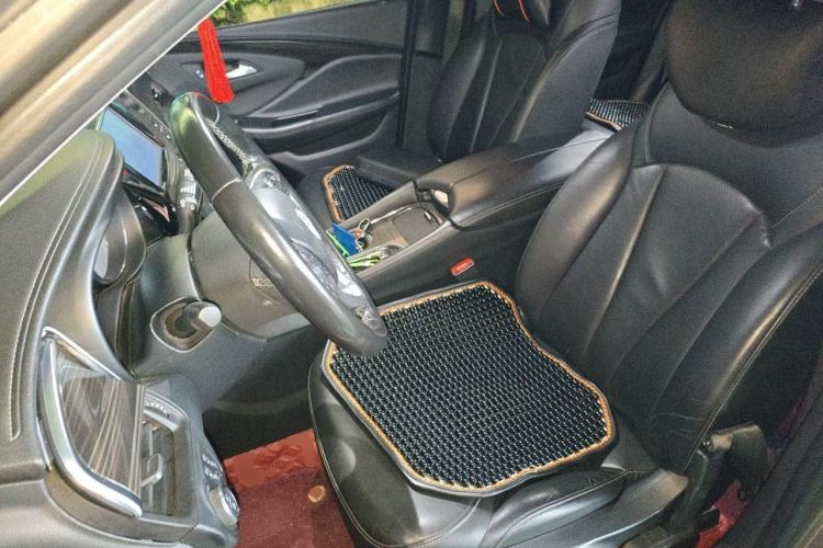 Used Buick Envision 2018 20T Two-Wheel-Drive Elite Model Left Front Seat