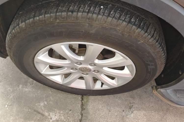 Used Buick Envision 2018 20T Two-Wheel-Drive Leading Model Left Front Wheel Hub
