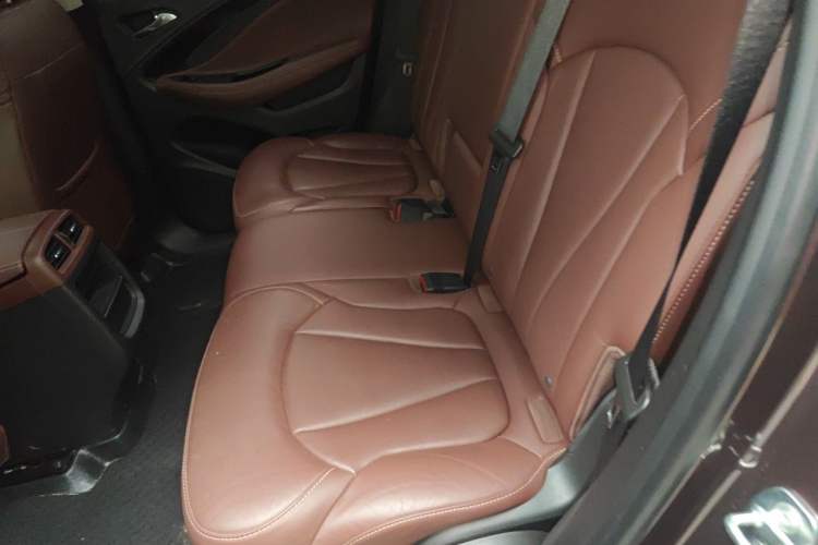 Used Buick Envision 2018 28T Four-Wheel Drive Elite Version Left Rear Seat
