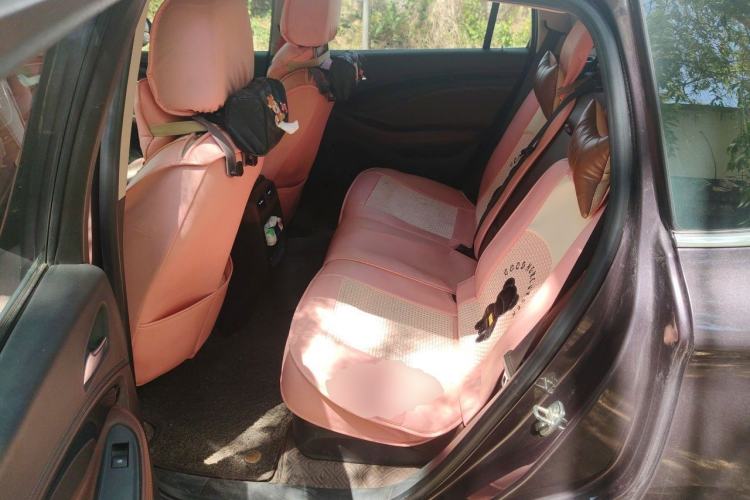 Used Buick Envision 2018 20T Two-Wheel Drive Luxury Model Left Rear Seat