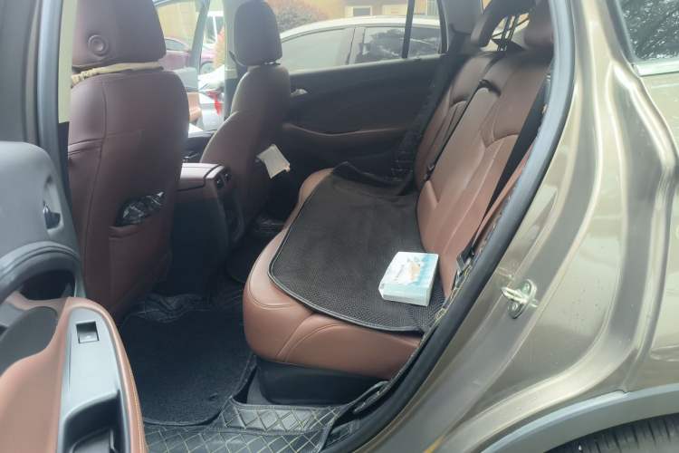 Used Buick Envision 2018 20T Two-Wheel Drive Luxury Model Left Rear Seat