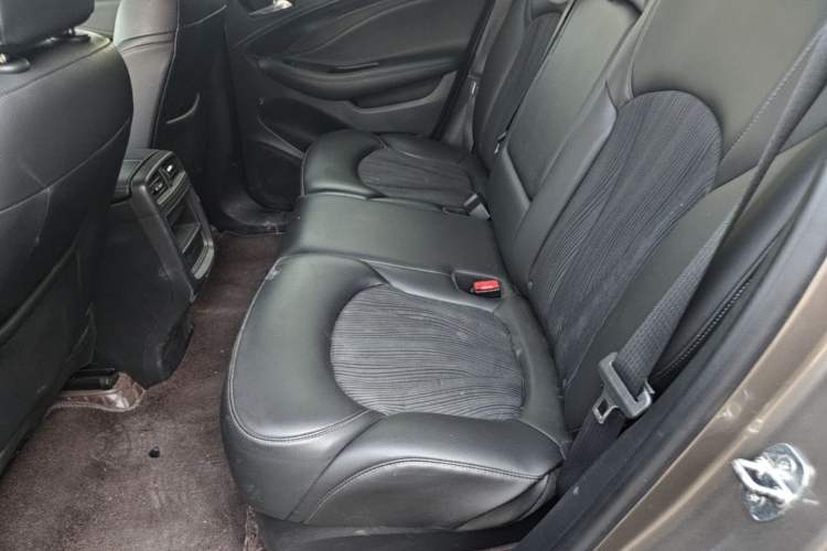 Used Buick Envision 2018 20T Two-Wheel-Drive Leading Model Left Rear Seat