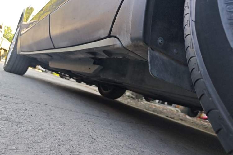 Used Buick Envision 2018 28T Four-Wheel Drive Elite Version Left Side Sill