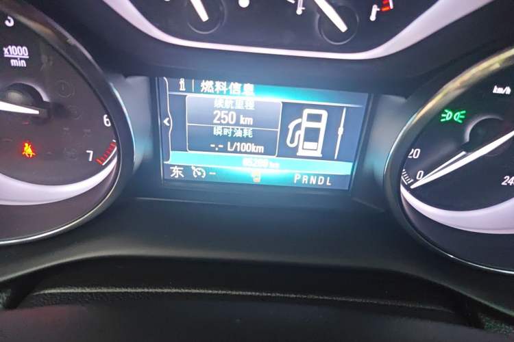 Used Buick Envision 2018 28T Four-Wheel Drive Elite Version Odometer Close Up