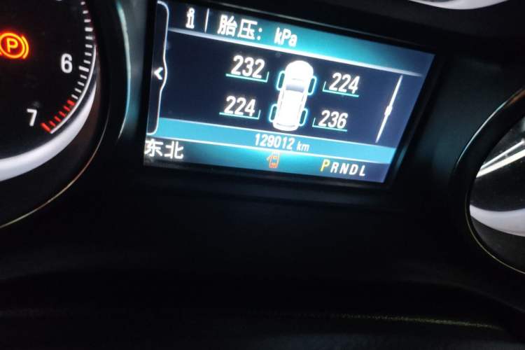 Used Buick Envision 2018 20T Two-Wheel Drive Luxury Model Odometer Close Up