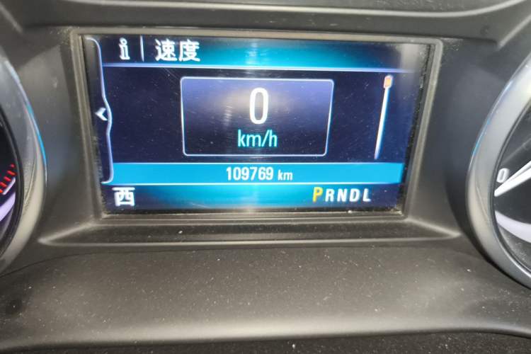 Used Buick Envision 2018 28T Four-Wheel Drive Elite Version Odometer Close Up