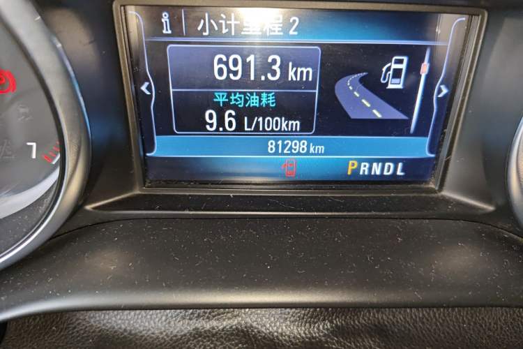 Used Buick Envision 2018 20T Two-Wheel-Drive Leading Model Odometer Close Up