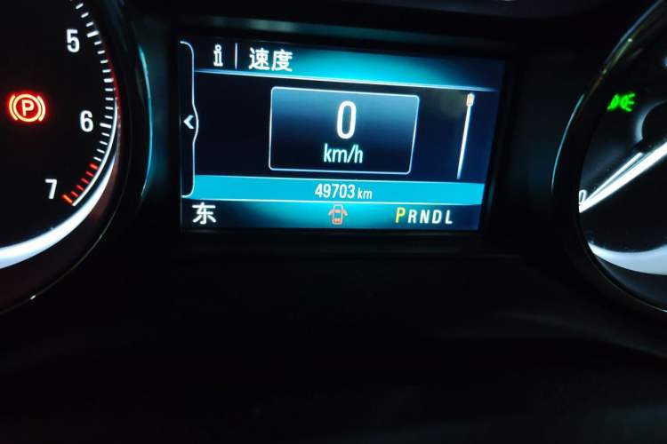 Used Buick Envision 2018 28T Four-Wheel Drive Elite Version Odometer Close Up