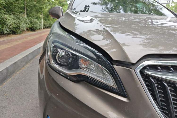 Used Buick Envision 2018 20T Two-Wheel-Drive Leading Model Right Front Headlight