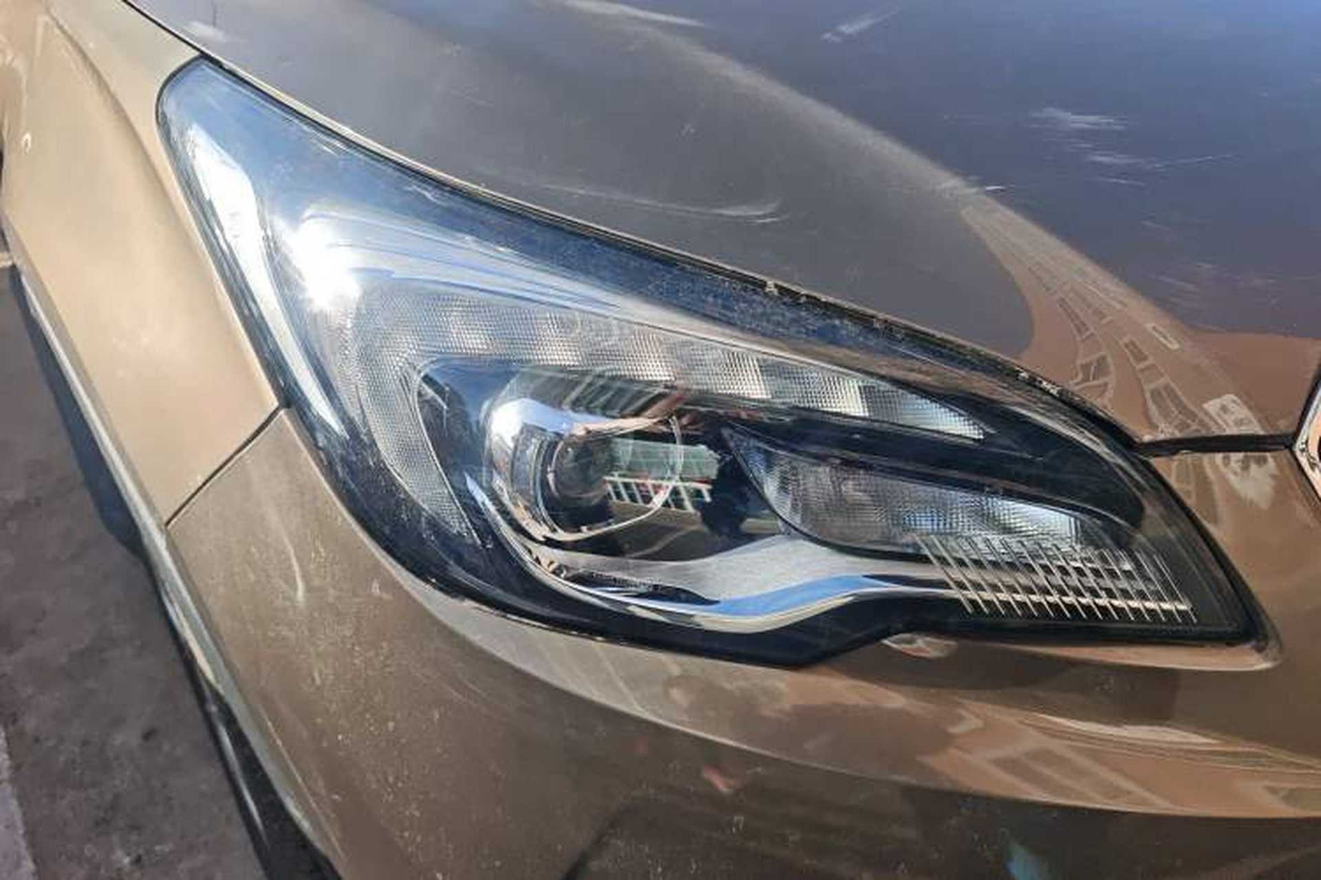 Used Buick Envision 2018 28T Four-Wheel Drive Elite Version Right Front Headlight