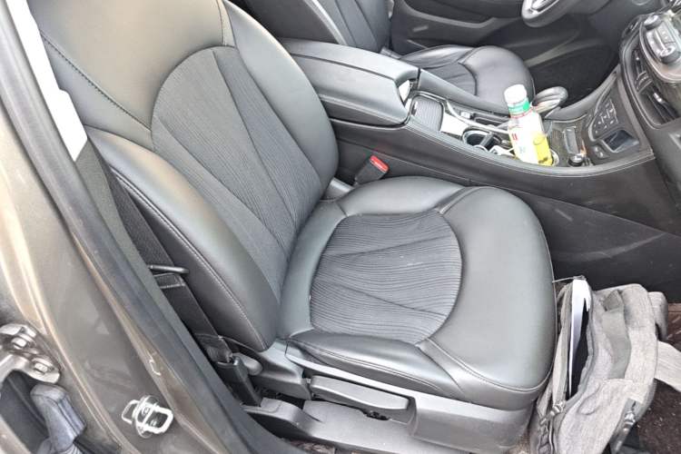 Used Buick Envision 2018 20T Two-Wheel-Drive Leading Model Right Front Seat