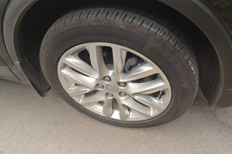 Used Buick Envision 2018 28T Four-Wheel Drive Elite Version Right Front Wheel Hub