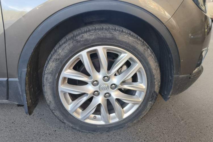 Used Buick Envision 2018 28T Four-Wheel Drive Elite Version Right Front Wheel Hub