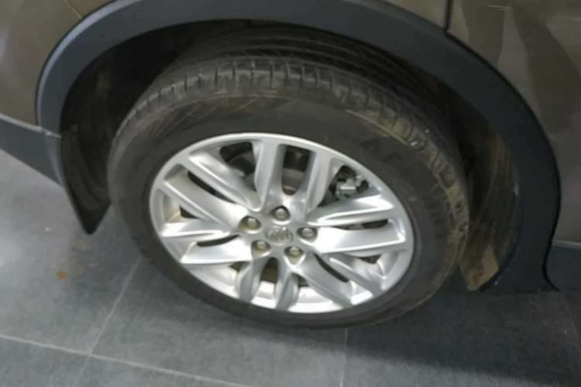 Used Buick Envision 2018 28T Four-Wheel Drive Luxury Model Right Rear Wheel Hub