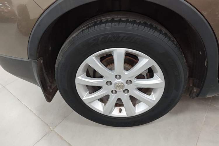 Used Buick Envision 2018 20T Two-Wheel-Drive Elite Model Right Rear Wheel Hub