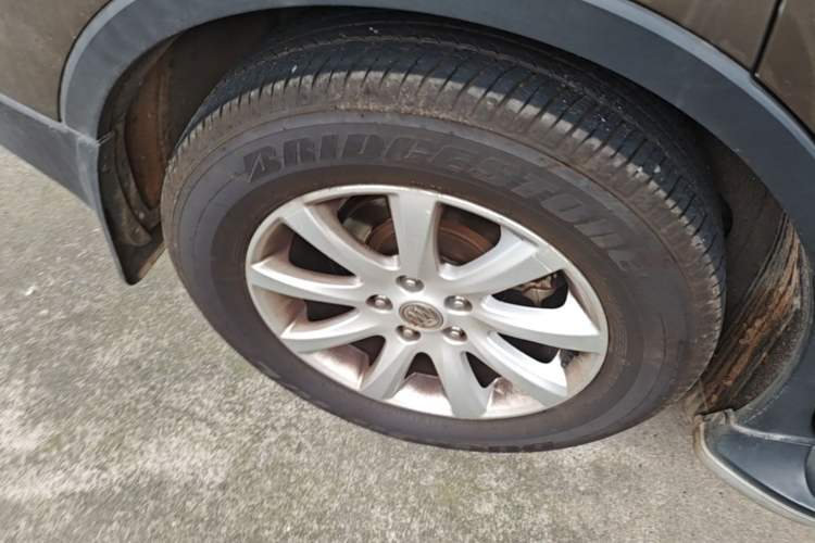 Used Buick Envision 2018 20T Two-Wheel-Drive Leading Model Right Rear Wheel Hub