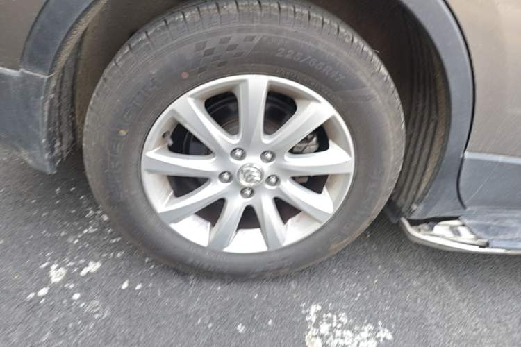 Used Buick Envision 2018 20T Two-Wheel-Drive Leading Model Right Rear Wheel Hub