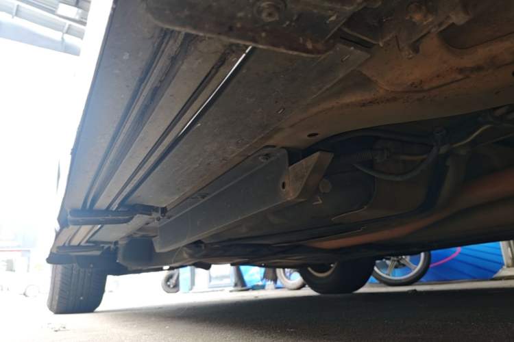 Used Buick Envision 2018 20T Two-Wheel-Drive Leading Model Right Side Sill