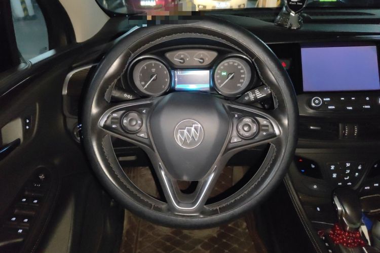 Used Buick Envision 2018 20T Two-Wheel-Drive Elite Model Steering Wheel