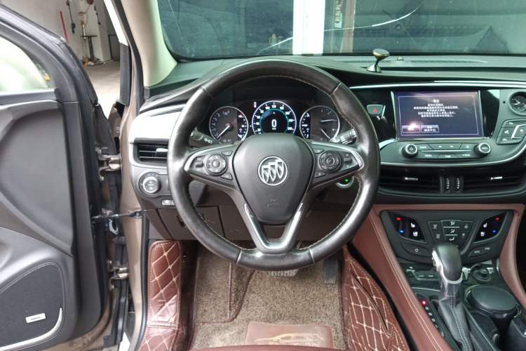 Used Buick Envision 2018 28T All-Wheel-Drive Versatile Sports Flagship Model Steering Wheel