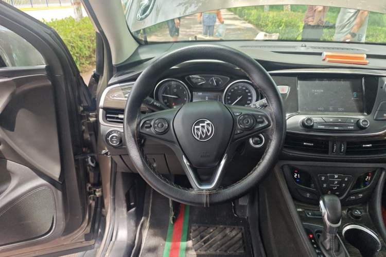 Used Buick Envision 2018 20T Two-Wheel-Drive Leading Model Steering Wheel