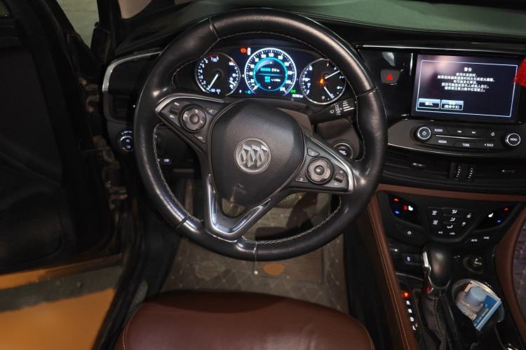 Used Buick Envision 2018 28T Four-Wheel Drive Luxury Model Steering Wheel