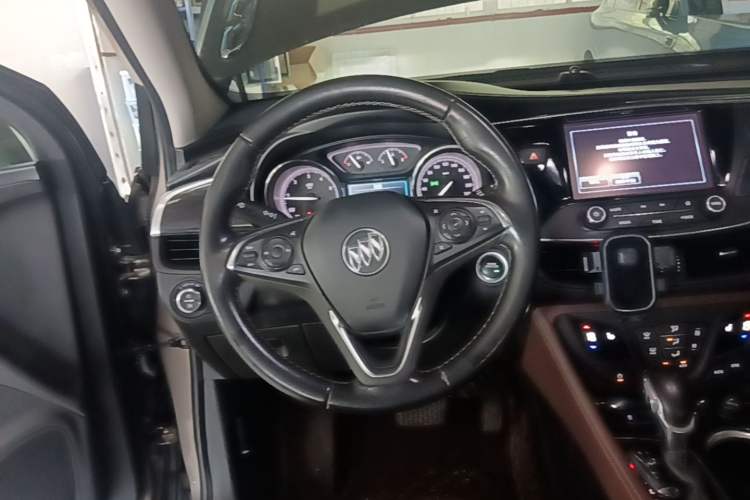 Used Buick Envision 2018 28T Four-Wheel Drive Elite Version Steering Wheel