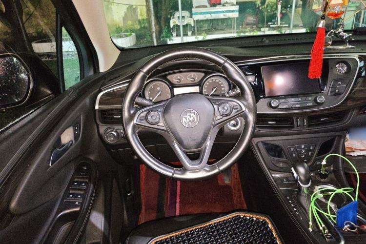 Used Buick Envision 2018 20T Two-Wheel-Drive Elite Model Steering Wheel