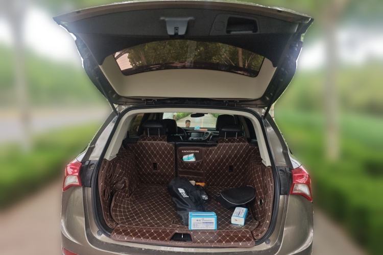 Used Buick Envision 2018 20T Two-Wheel-Drive Leading Model Trunk