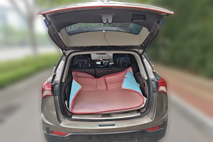 Used Buick Envision 2018 20T Two-Wheel-Drive Leading Model Trunk
